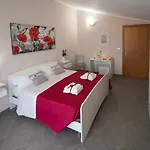 Falcone Bed and breakfast