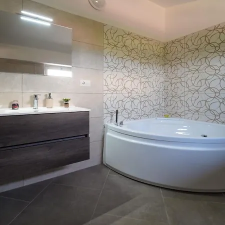 Bed & Breakfast Falcone 4*