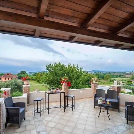 Falcone 住宿加早餐酒店 Alvignano