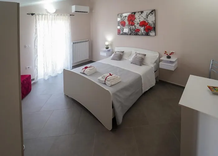 Falcone Bed & Breakfast 4*